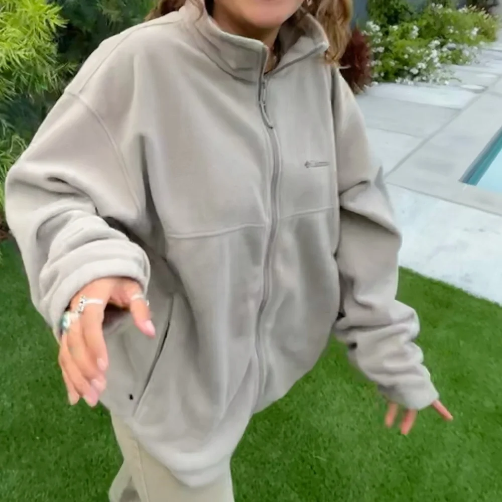 Columbia Zip Up - Picture 6 of 6